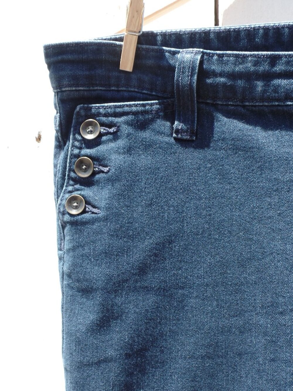 Gap Jeans Wide Leg Flair Button Pocket Detail Dark Wash SIZE 12 - Picture 3 of 10